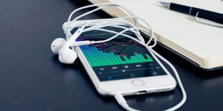 10 Melhores Apps para Baixar Música no Celular de Graça